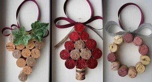 Top 36 Simple and Affordable DIY Christmas Decorations  WooHome