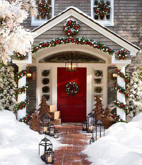 40 Cool DIY Decorating Ideas For Christmas Front Porch - WooHome