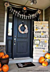 Top 41 Inspiring Halloween Porch Décor Ideas - WooHome