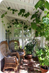 31 Brilliant Porch Decorating Ideas That Are Worth Stealing - WooHome