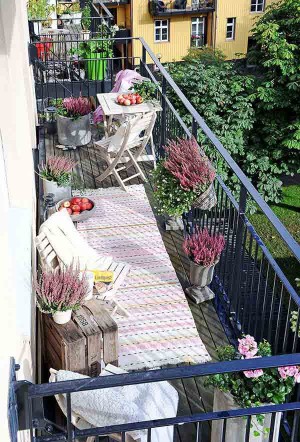 18 Clever Design Ideas for Narrow and Long Outdoor Spaces