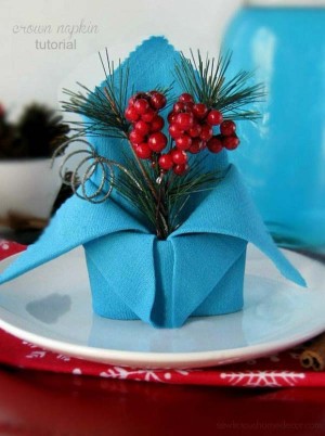 Creative Napkin Ideas For Your Christmas Dining Table - WooHome