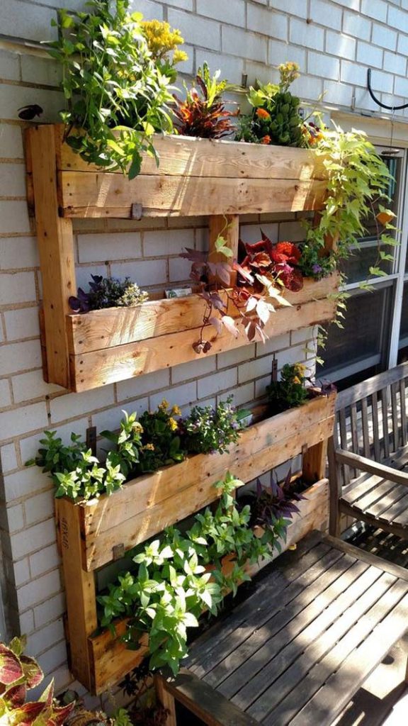 Best 12 Tiny Garden Ideas to Dress Up Your Balcony