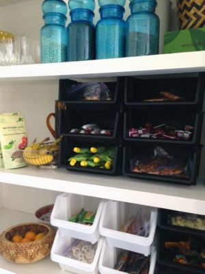 Small Apartment Snack Storage