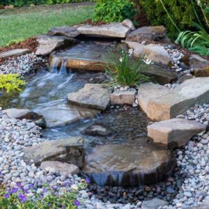 17 Cool Pondless Disappearing Waterfalls for Your Backyard