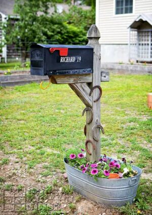 Transform Your Mailbox with These 32 Flower Bed Landscaping Ideas